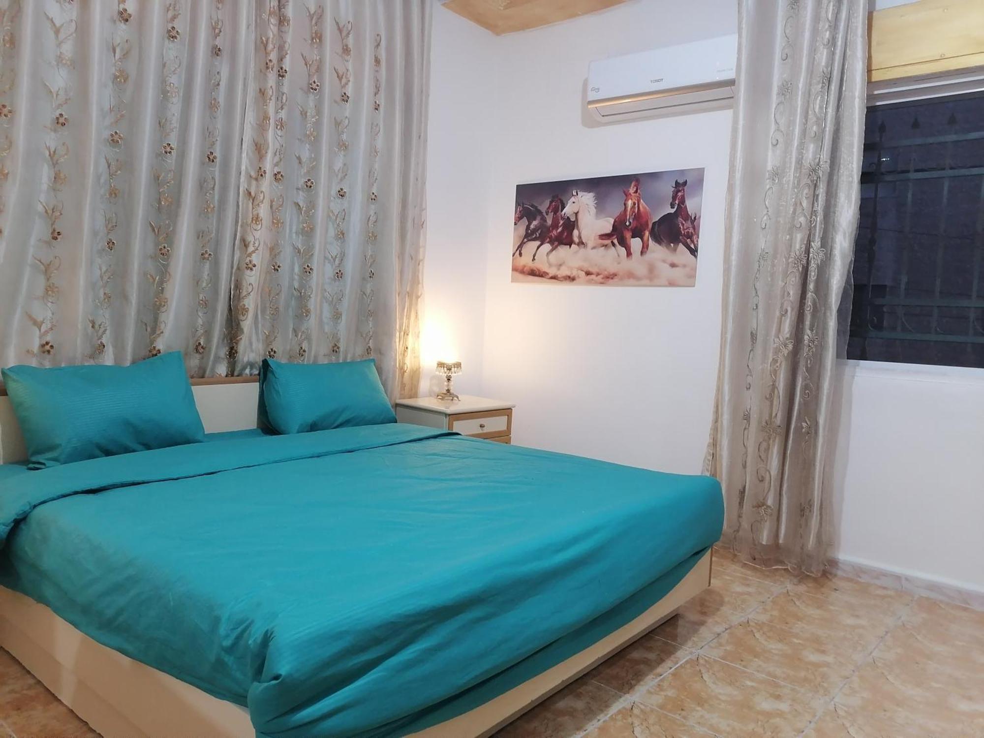 Yaso Roof & Apartments Амман Экстерьер фото